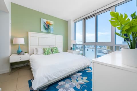 Churchill Suites Monte Carlo Miami Beach, Room