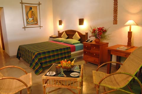 Wunderbar Beach Hotel