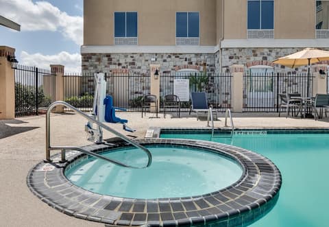 Holiday Inn Express & Suites San Antonio - Brooks City Base by IHG, Pool