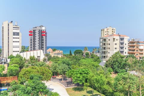 Al Murjan Palace Hotel