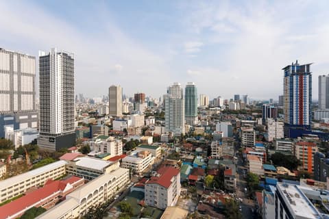 Regency Grand Suites