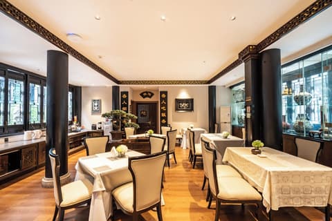 Chengdu Buddhazen Hotel