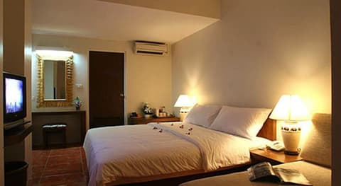 Villa Cha Cha Banglumphu, Room