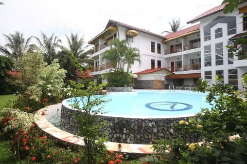 Vansana Vang Vieng, Outdoor pool