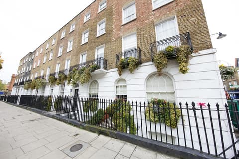 Studios 2 Let North Gower, Front of property