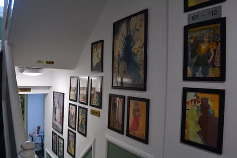 Studios 2 Let North Gower