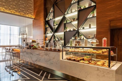 Sheraton Grand Hotel, Dubai, Lobby