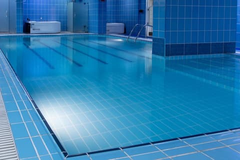 City Tower Hotel, Pool