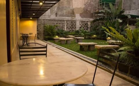 OYO 916 Angel's Boardrooms