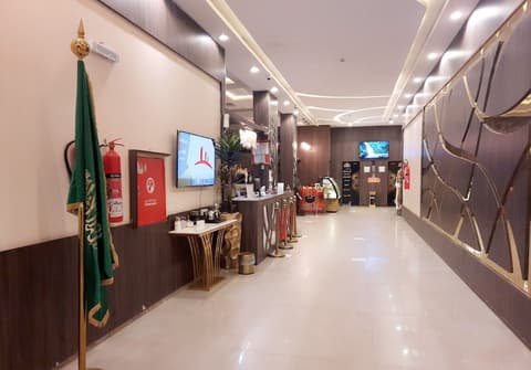 Golden Abha Al Mediaf