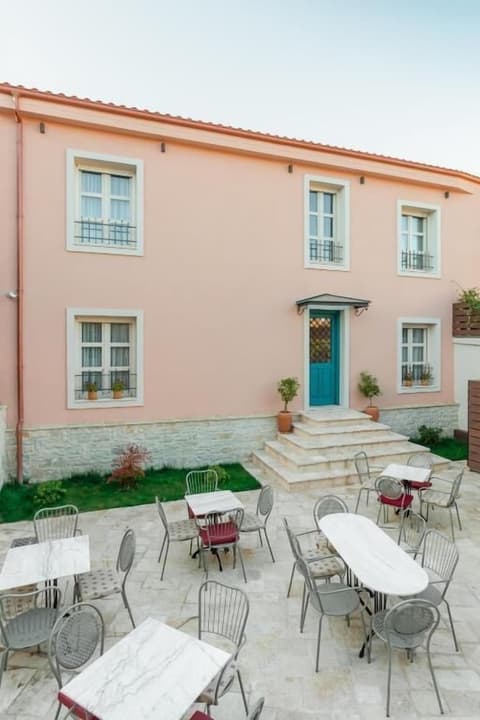 NAIADES the residence ioannina castle