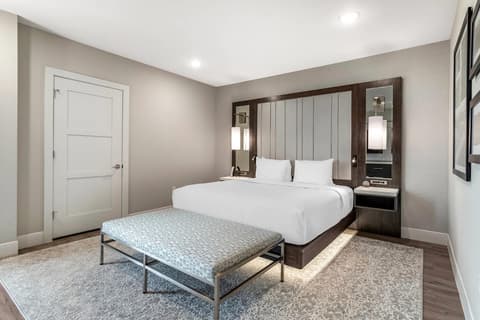 Cambria Hotel Austin Uptown Near The Domain