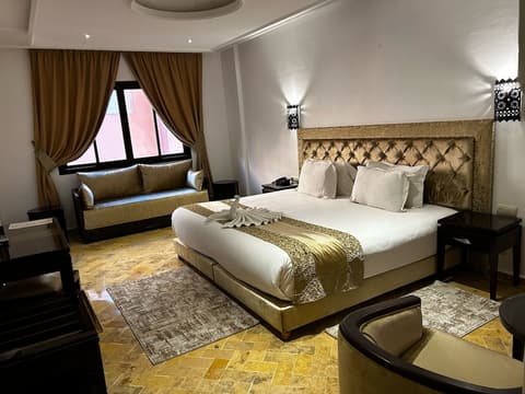 Hôtel Les Trois Palmiers, Room