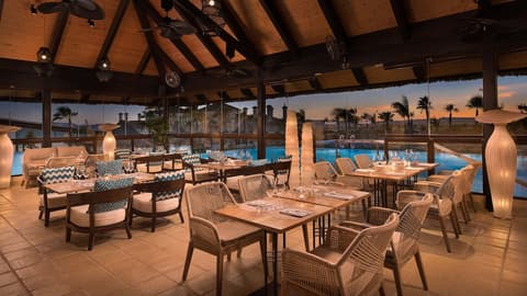 Ona Hacienda del Alamo Golf Resort, Restaurant