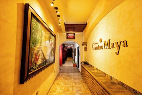 Hotel Camino Maya