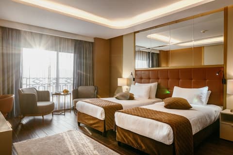 Petra Moon Luxury Hotel