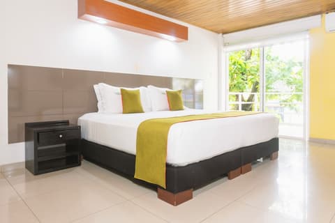 WAIRA SUITES HOTEL, Room