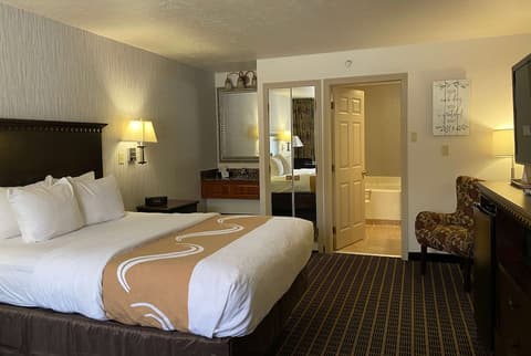 Wingate By Wyndham Gunnison Near Western Colorado University, Room