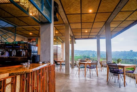 Gunza Bed and Breakfast, Reception