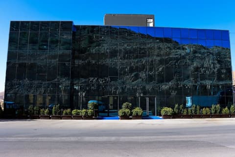 The RN Hotels, Front of property