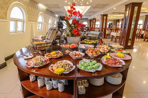 Golden Sun Hotel, Breakfast meal