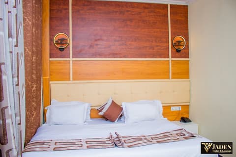 Jaden Hotel & Lounge