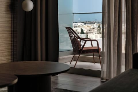 AC Hotel By Marriott St. Julian's