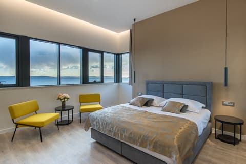 Seascape Luxury Rooms