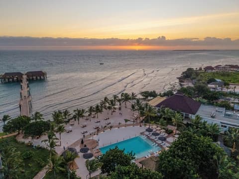 Kwanza Resort By SUNRISE
