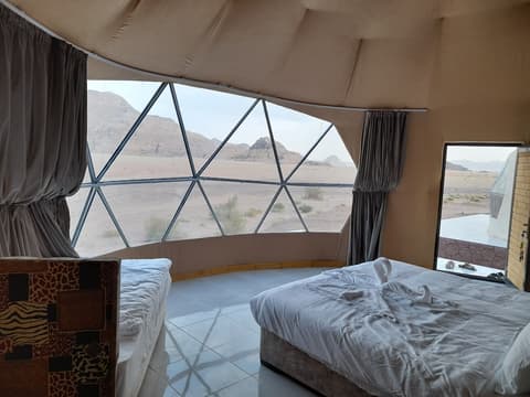 wadi rum  al omar, Room