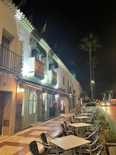 Hostal Fleming, Front of property