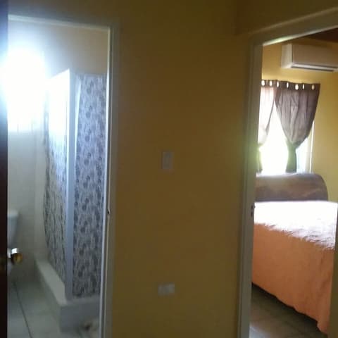 COZY'S BANDB