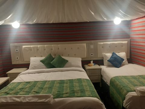 The Rock Camp Petra, Room