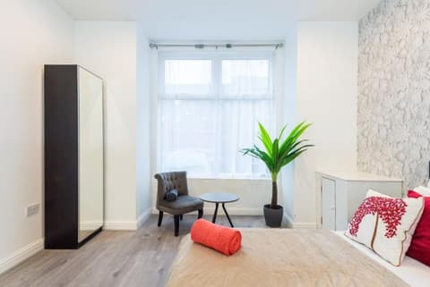 The Blossoms Liverpool City - Modern Studios and Apartments near Anfield