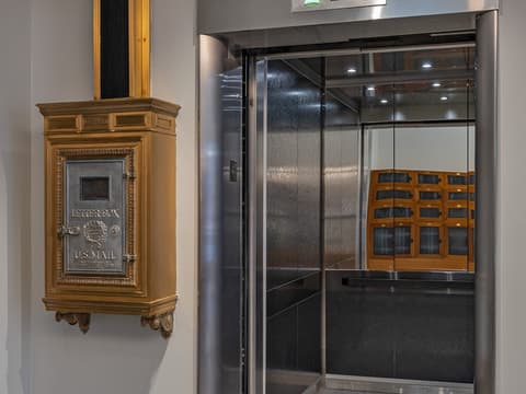 Moxy Phoenix Downtown