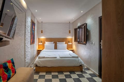 Maison Solaneos, Room