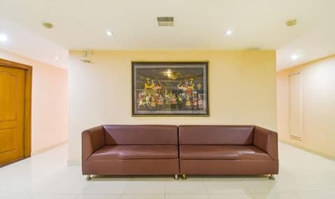 Fabexpress Deccan Heritage, Lobby