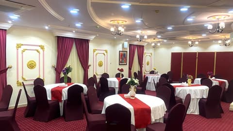 Majestic Hotel, Restaurant