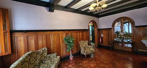 Hotel Voila Londres, Lobby sitting area