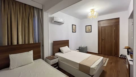 Osiris pyramids view inn