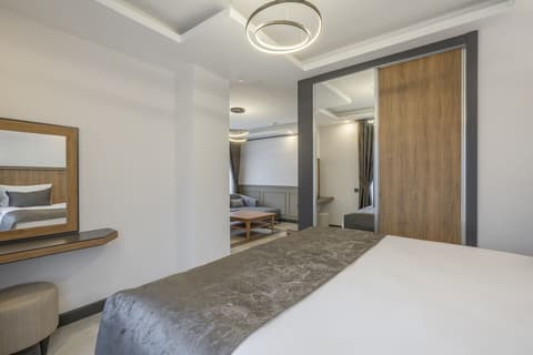 Quality Gold Suit Hotel, Room