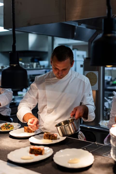 Hôtel et Restaurant La Bastide Bourrelly – Mathias Dandine, Restaurant