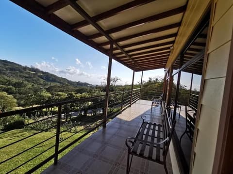 Apartments Monte Luna Mountain View, Property grounds