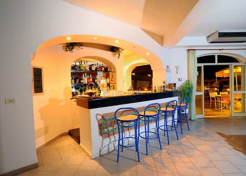 hotel park victoria, Snack bar