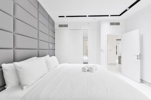 Waterfront Luxury 3plus1 BR in JBR Dubai