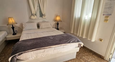 Cycladic Pleasure Houses by the Sea, Room