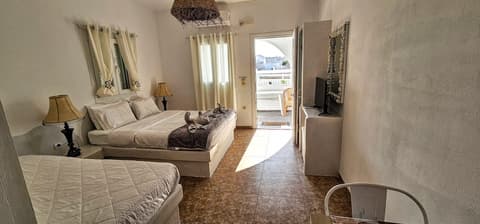 Cycladic Pleasure Houses by the Sea, Room