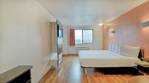 Studio 6 Suites Los Angeles, CA - Los Angeles - LAX