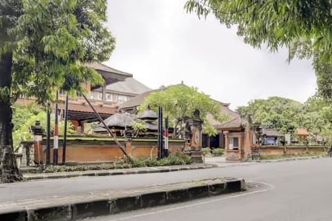 Hotel O Ratu
