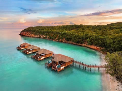 Royalton CHIC Antigua, An Autograph Collection All-Inclusive Resort – Adults Only